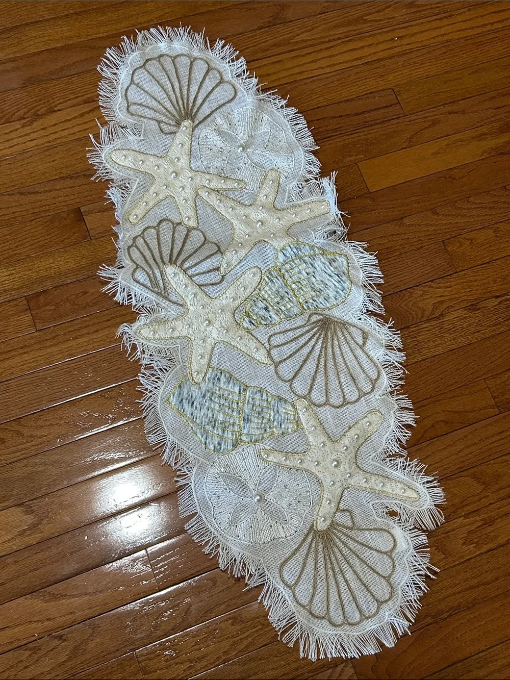 Coastal Seashell Starfish Table Runner in White pearls Seashell Beaded Runner - Picture 3 of 3